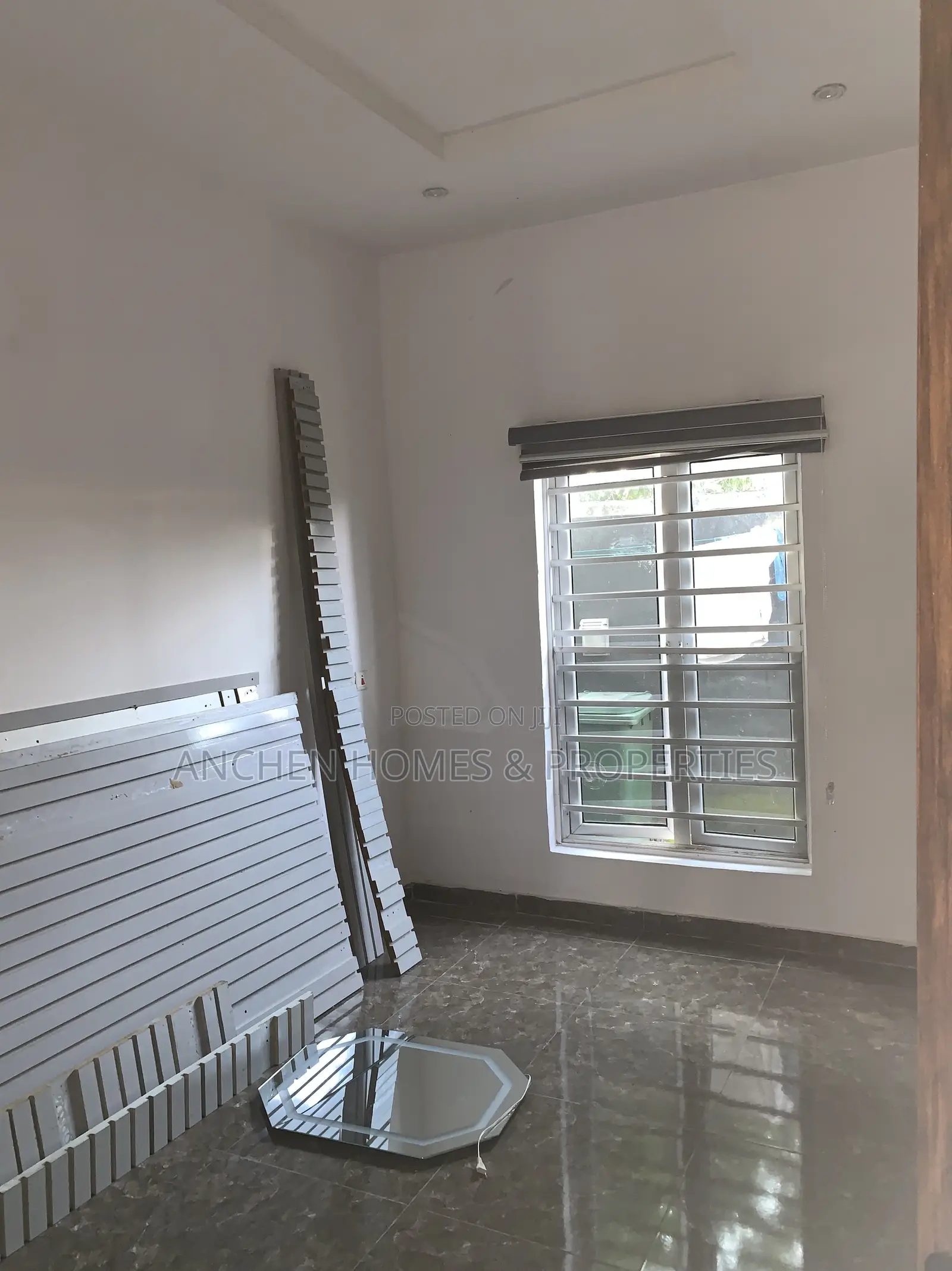 4bdrm Townhouse / Terrace in Zero Flooding Estate for rent
