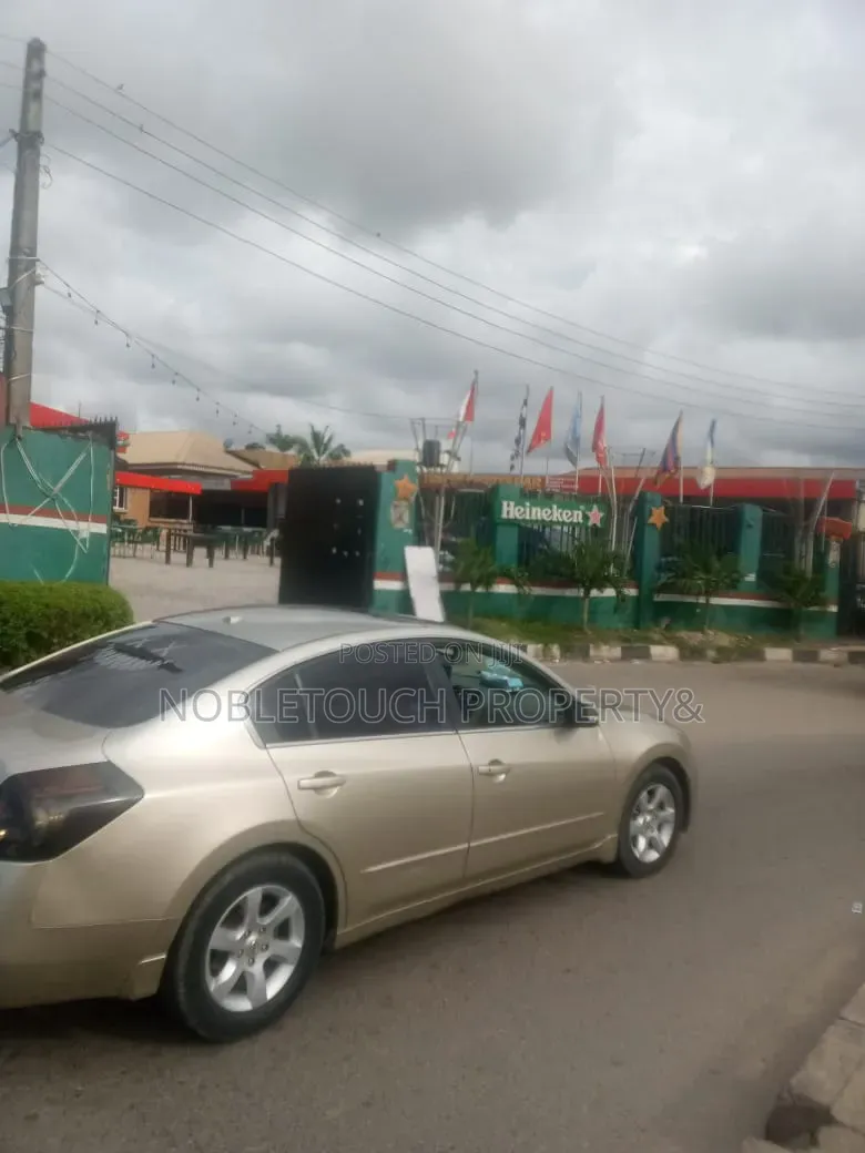 7bdrm Duplex in Ajao Estate By for sale