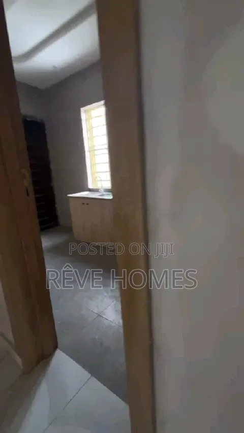 2bdrm Block of Flats in Oworonshoki / Gbagada for rent
