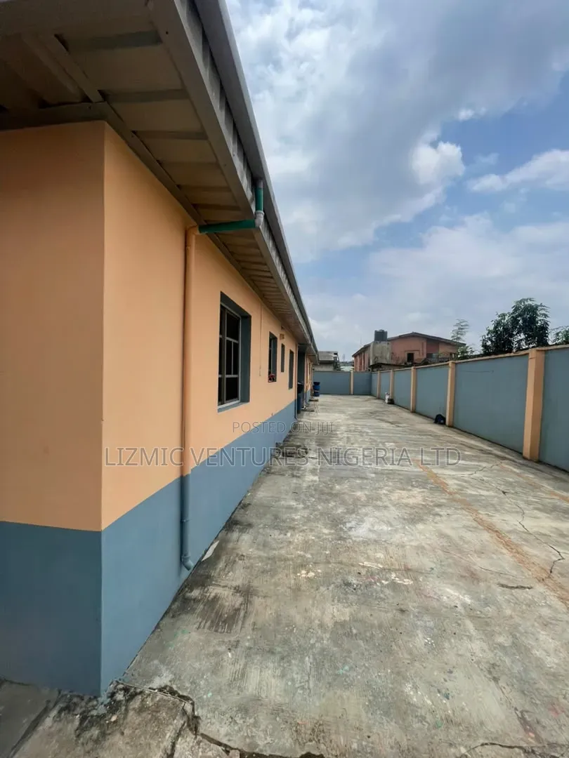 Furnished Mini Flat in Isuti Rd, Ikotun / Ikotun/Igando for rent