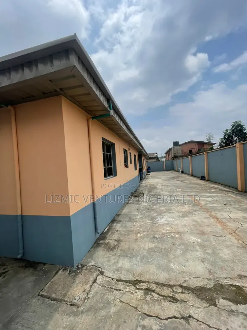 Furnished Mini Flat in Isuti Rd, Ikotun / Ikotun/Igando for rent