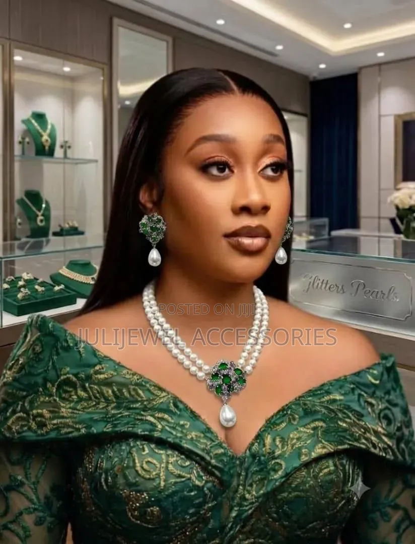 Cubic Zirconia Double Layer Pearl Necklace and Earrings Quality (CZ)