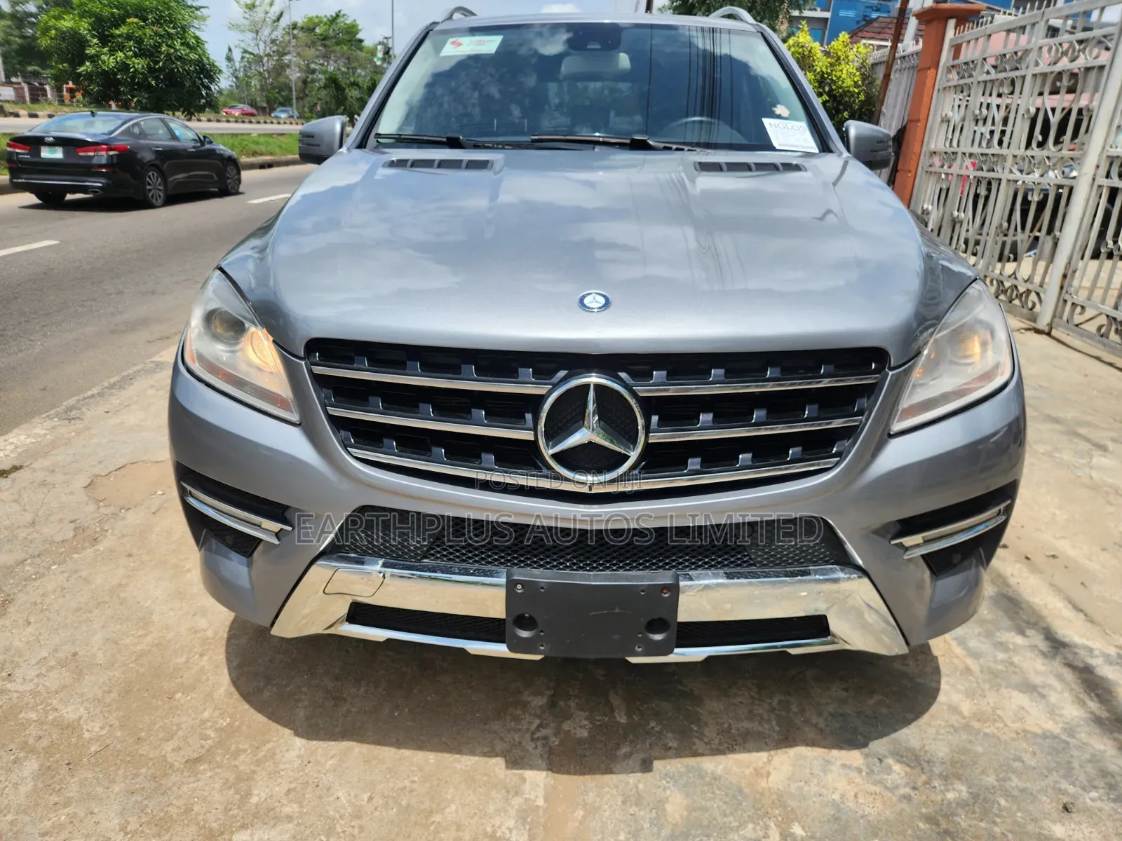 Mercedes-Benz M Class 2012 Silver