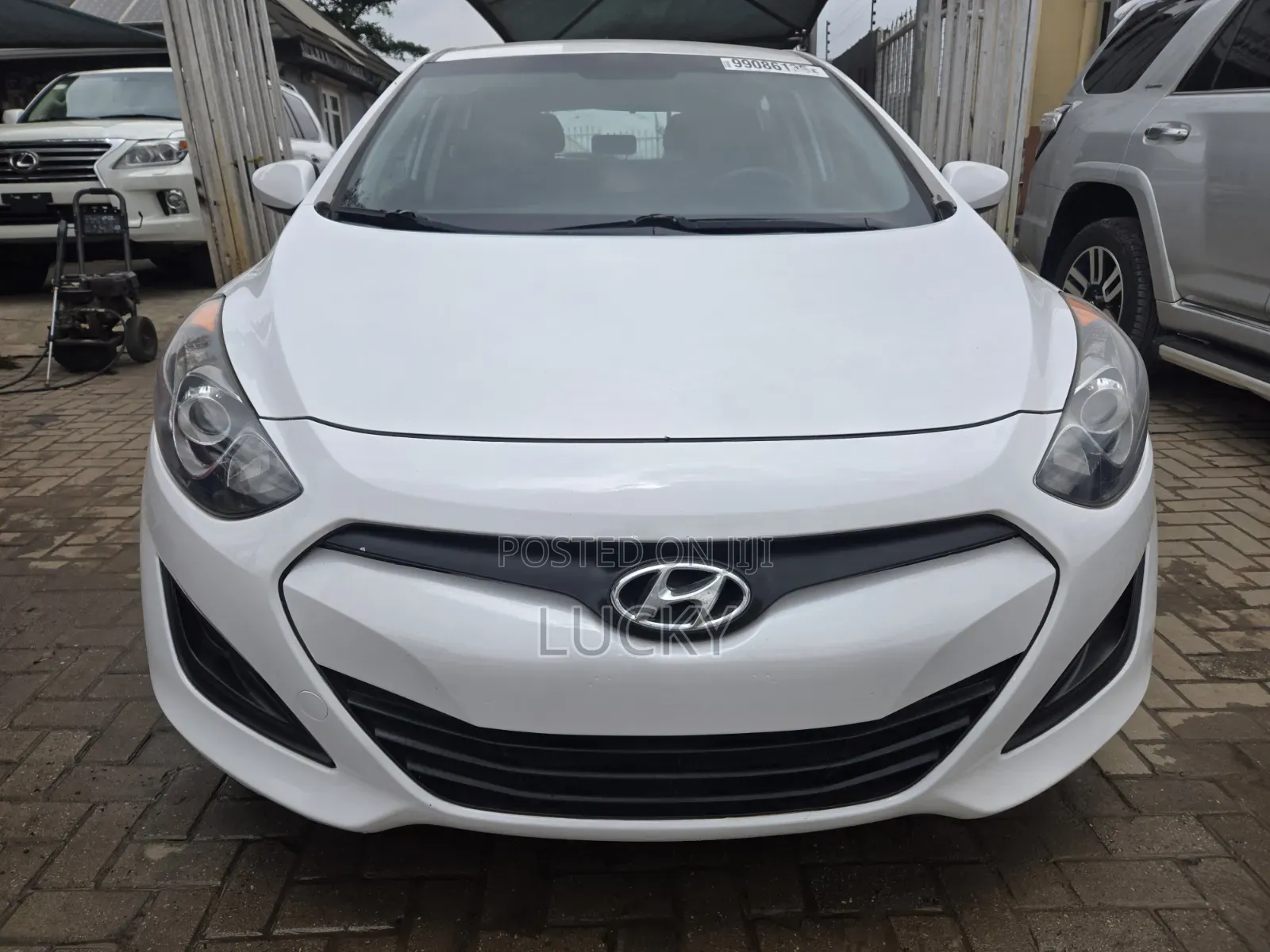 Hyundai Elantra 2015 White