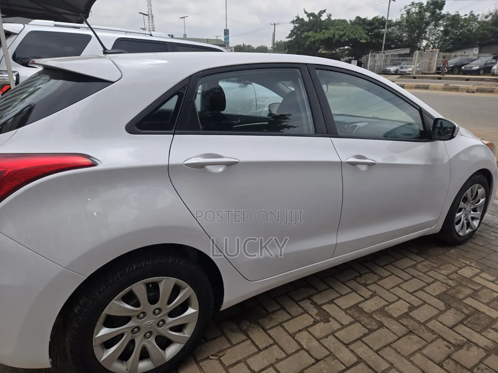 Hyundai Elantra 2015 White