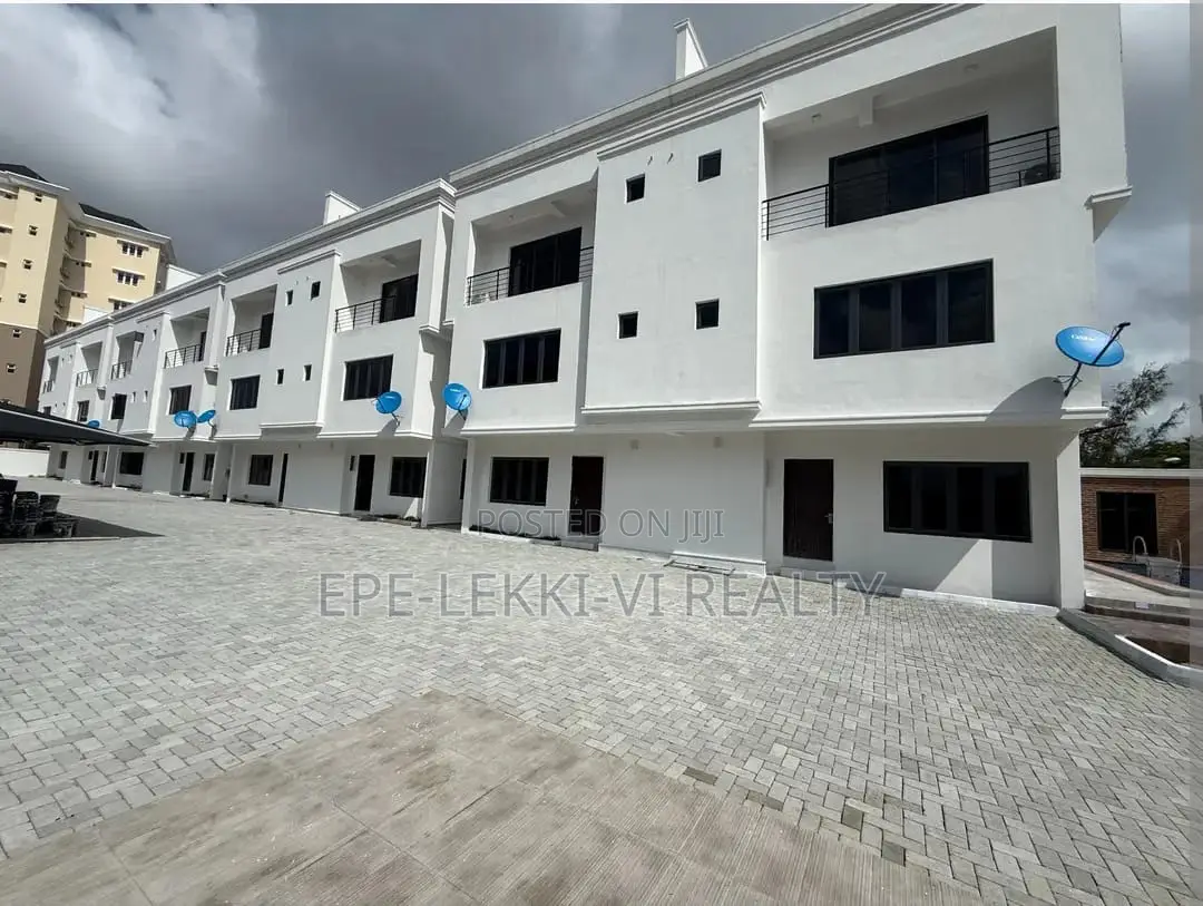 5bdrm Townhouse/Terrace in Ikoyi for sale