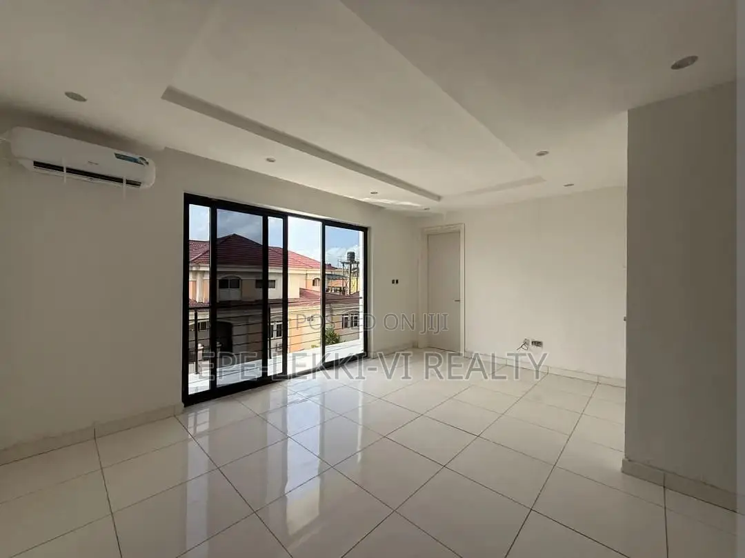 5bdrm Townhouse/Terrace in Ikoyi for sale