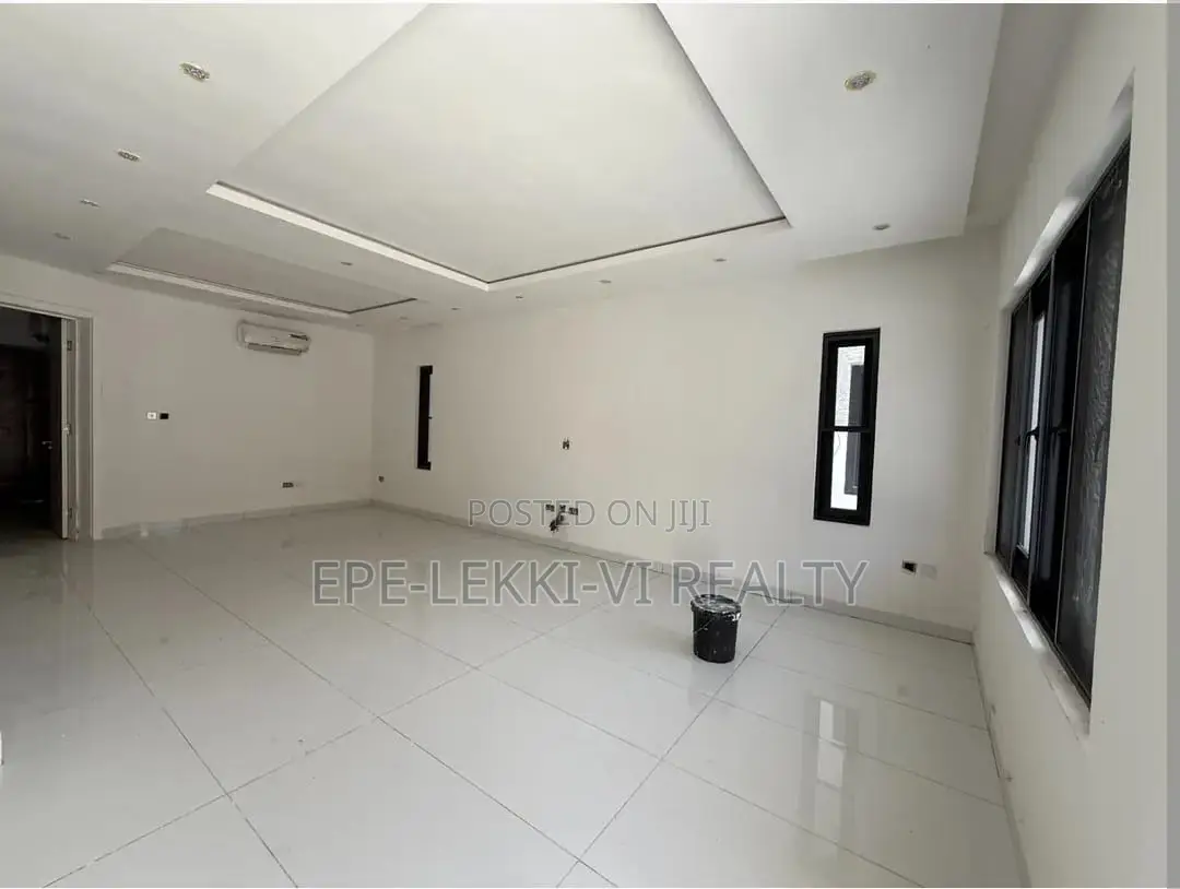 5bdrm Townhouse/Terrace in Ikoyi for sale