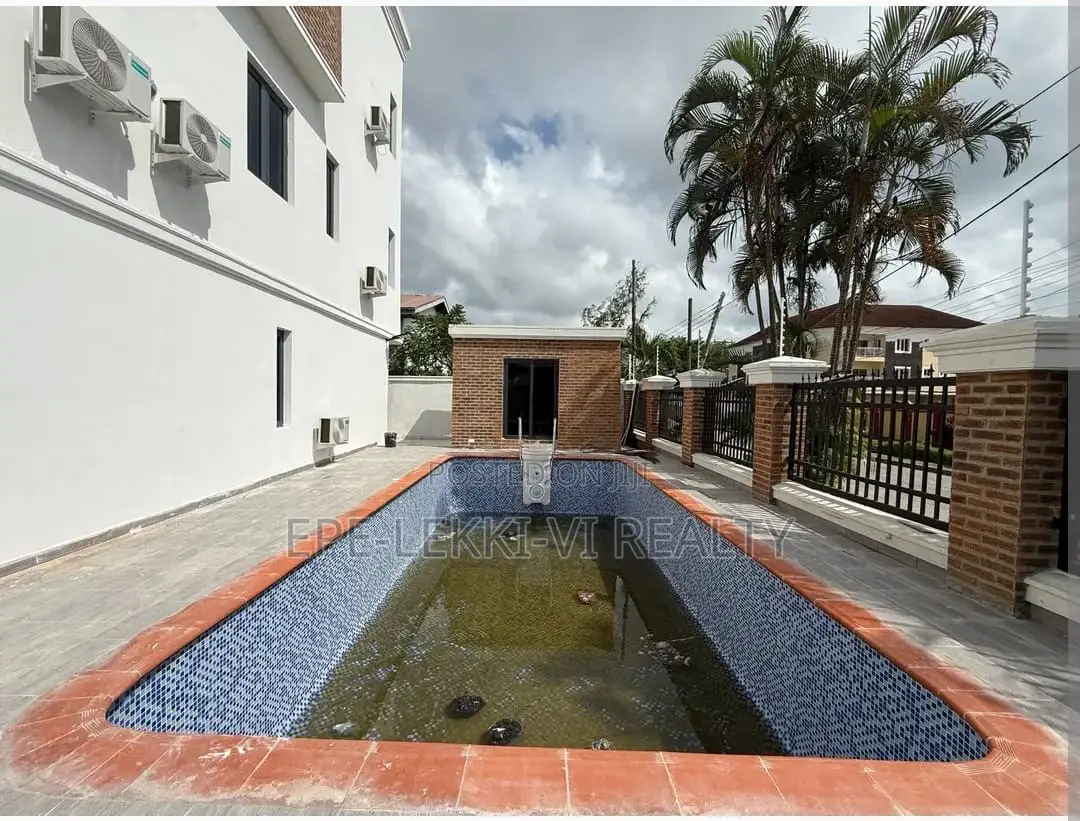 5bdrm Townhouse/Terrace in Ikoyi for sale