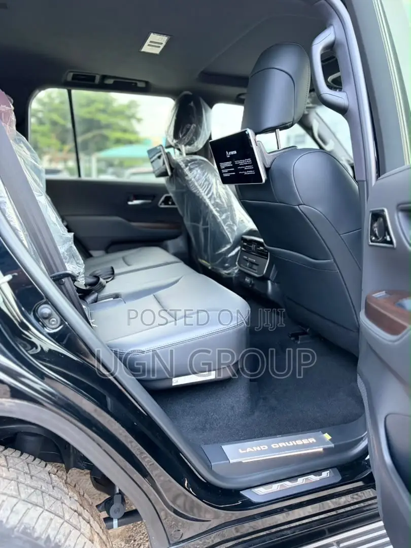 New Toyota Land Cruiser 2025 Black
