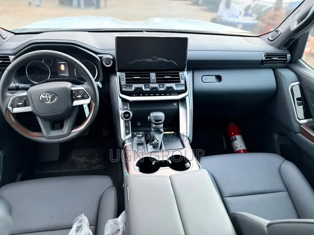 New Toyota Land Cruiser 2025 Black