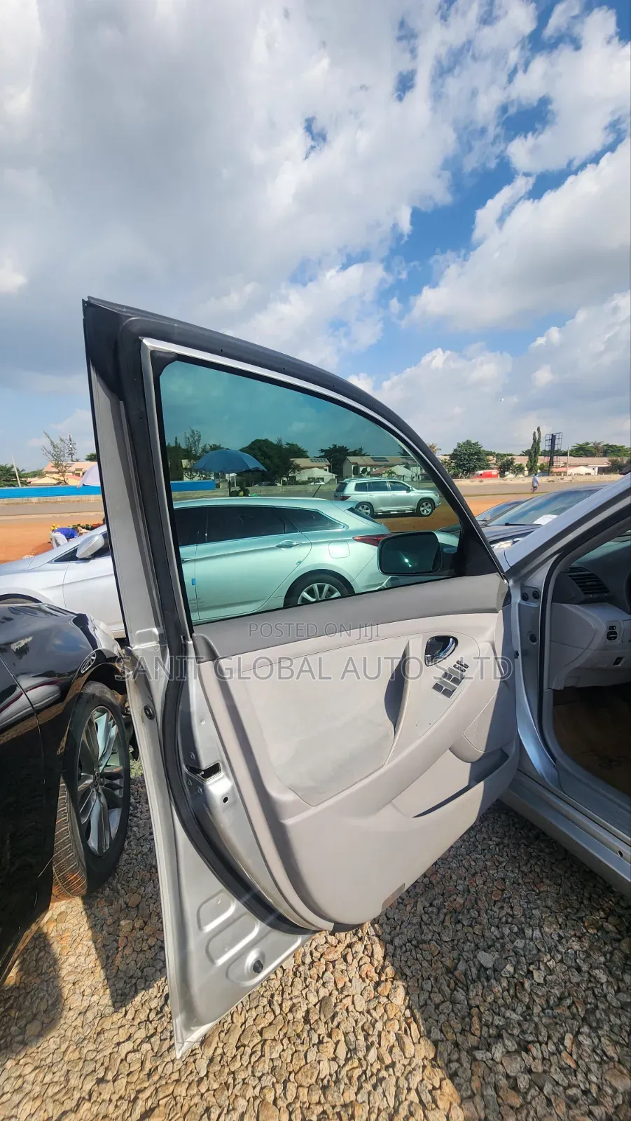 Toyota Camry LE 4dr Sedan (2.5L 4cyl 6AM) 2010 Silver