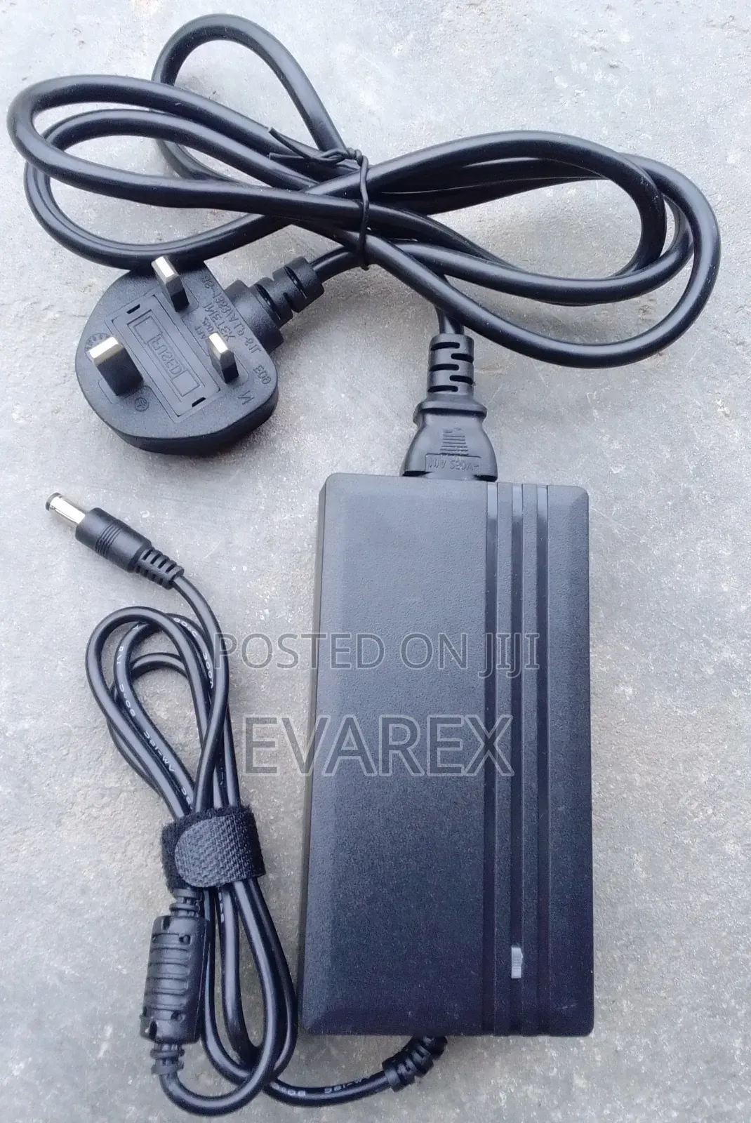 Booster Pump Adapter Charger 24v.