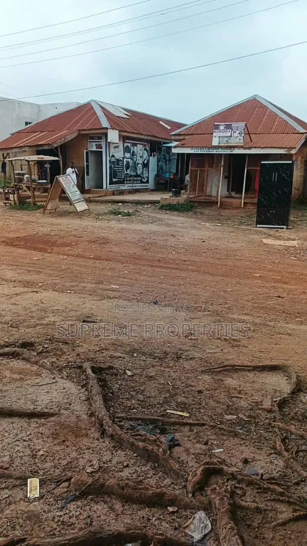 Land Facing Main Road at Jenrinyin Kute After Akala Estate Akobo