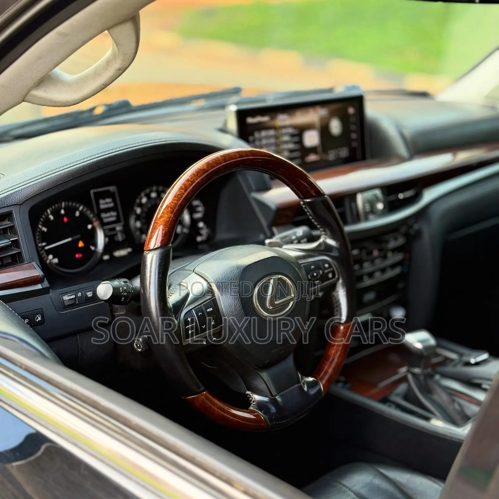 Lexus LX 570 AWD 2016 Black