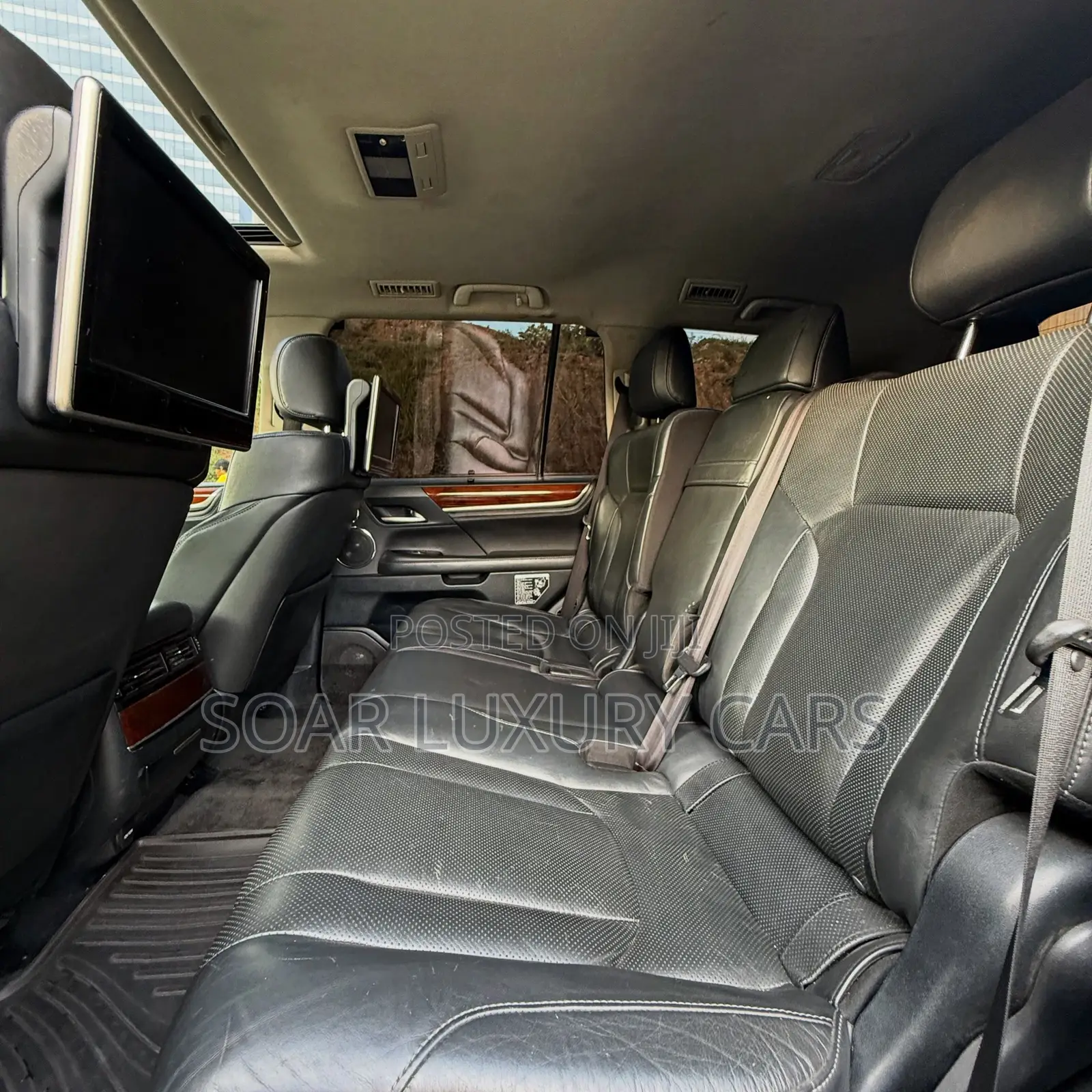 Lexus LX 570 AWD 2016 Black