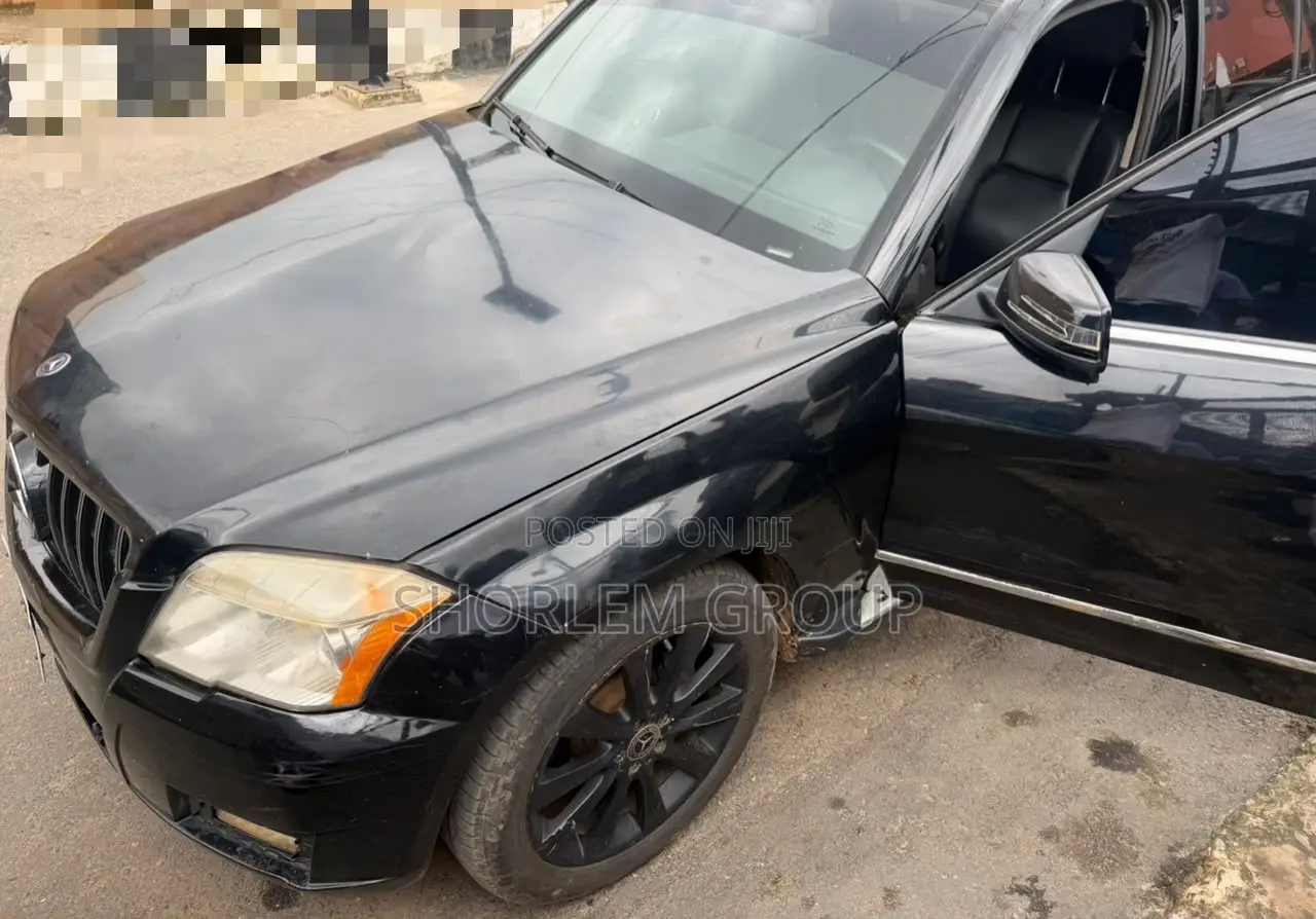 Mercedes-Benz GLK-Class 2010 Black