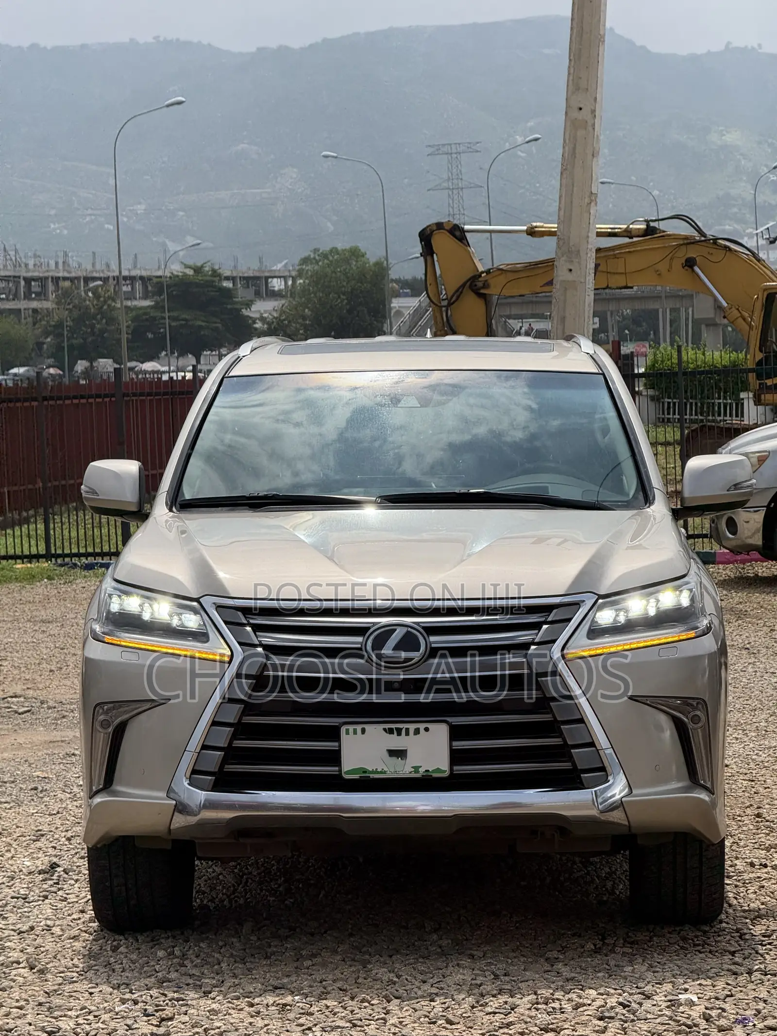 Lexus LX 570 AWD 2019 Gold