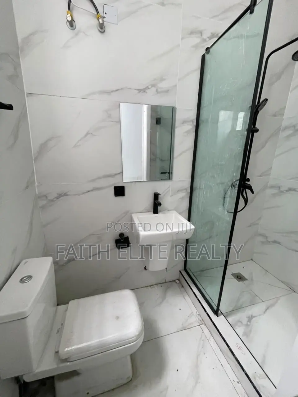 4bdrm Duplex in Lekki Palm City, Ado / Ajah for sale