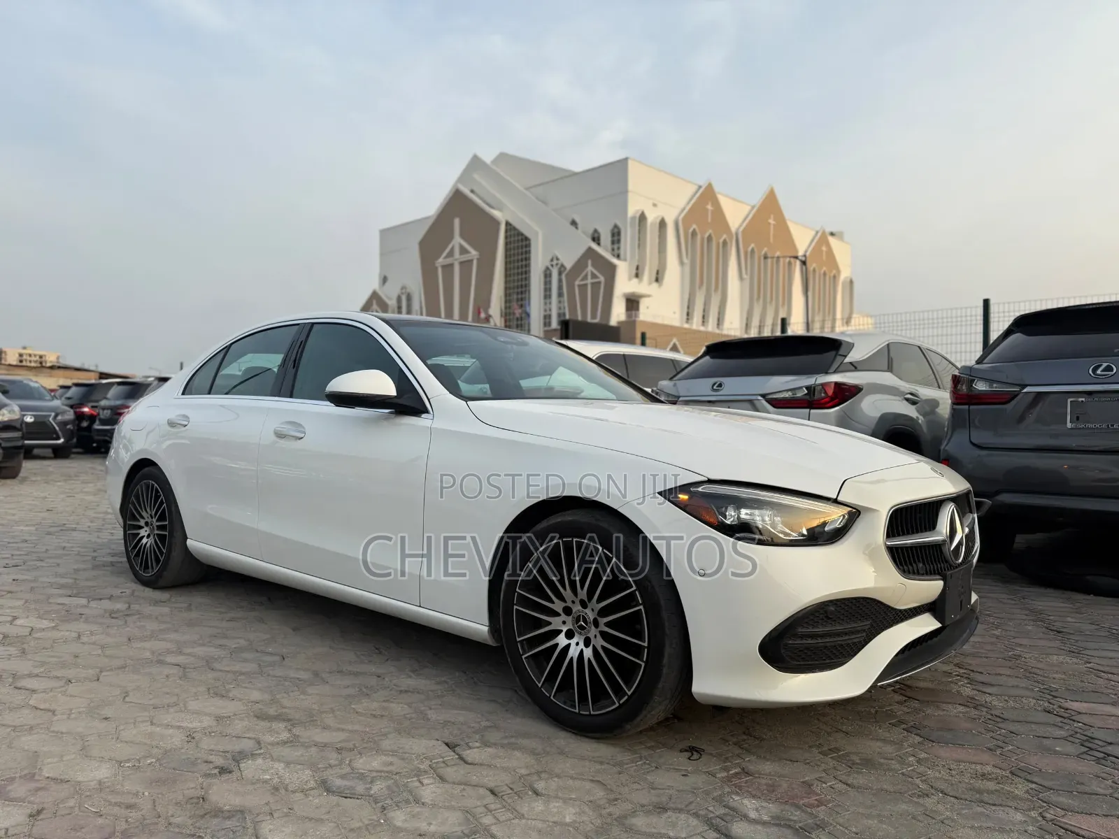 Mercedes-Benz C300 2024 White