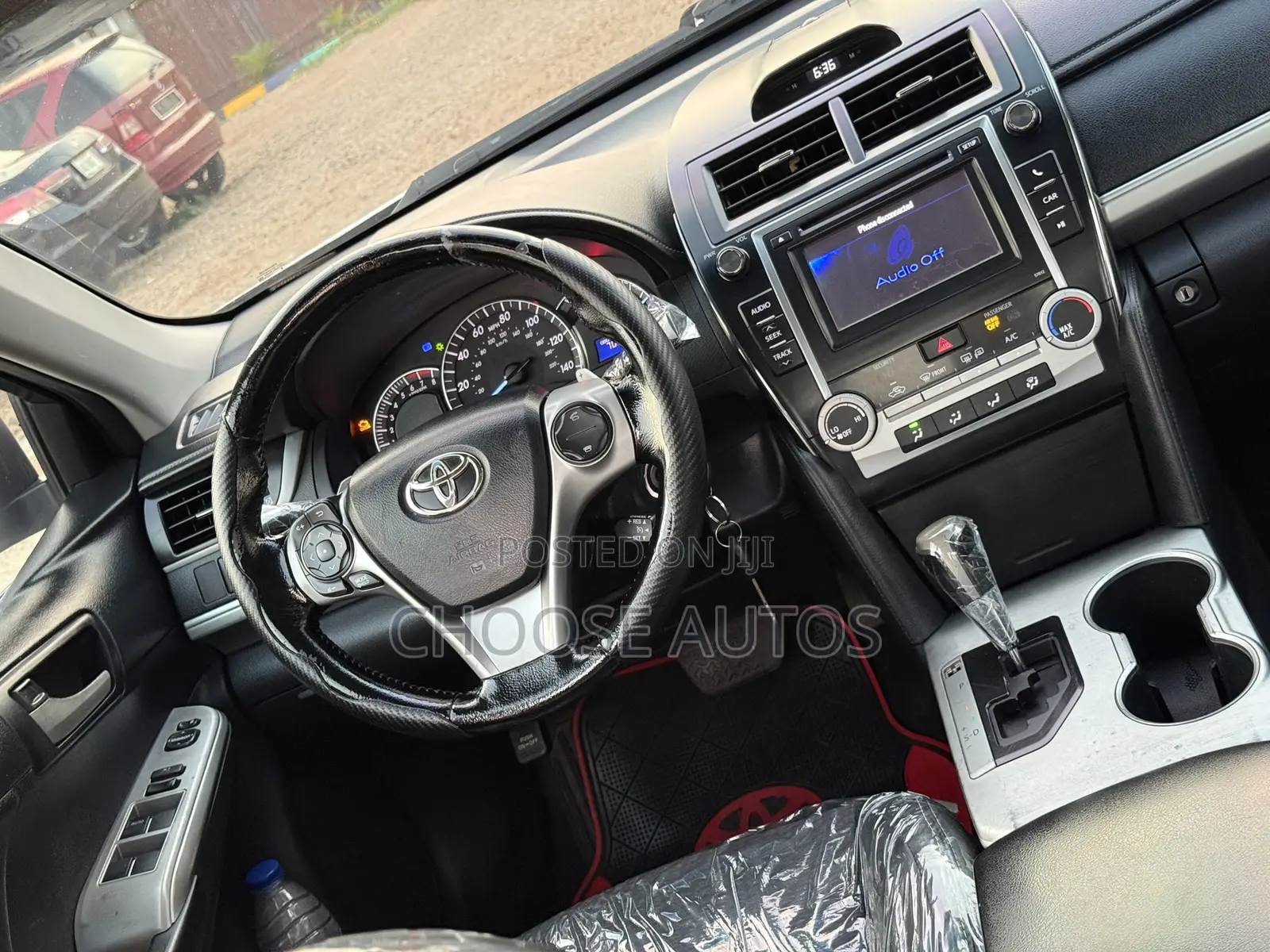 Toyota Camry SE 4dr Sedan (2.5L 4cyl 6A) 2013 Silver