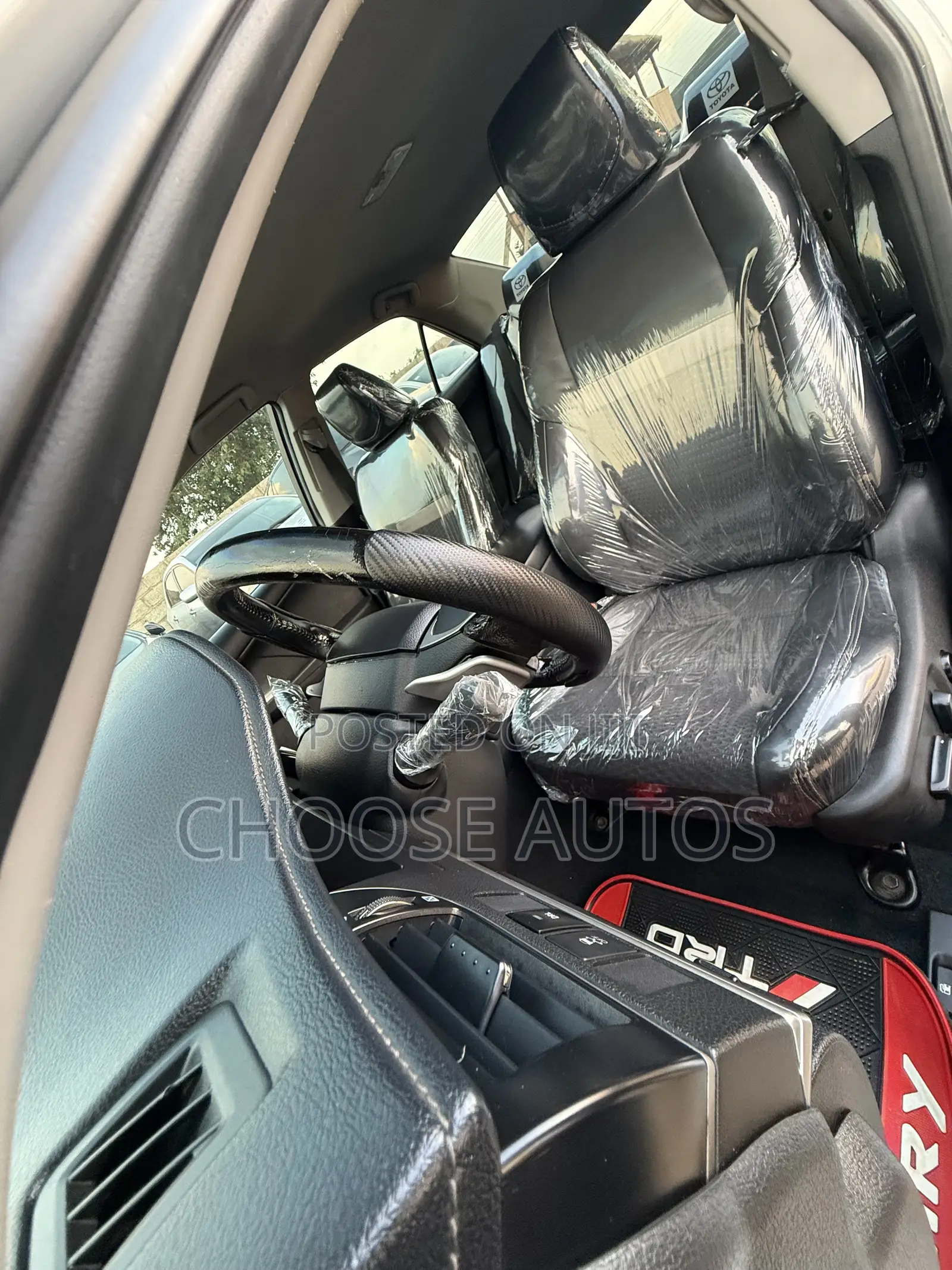 Toyota Camry SE 4dr Sedan (2.5L 4cyl 6A) 2013 Silver