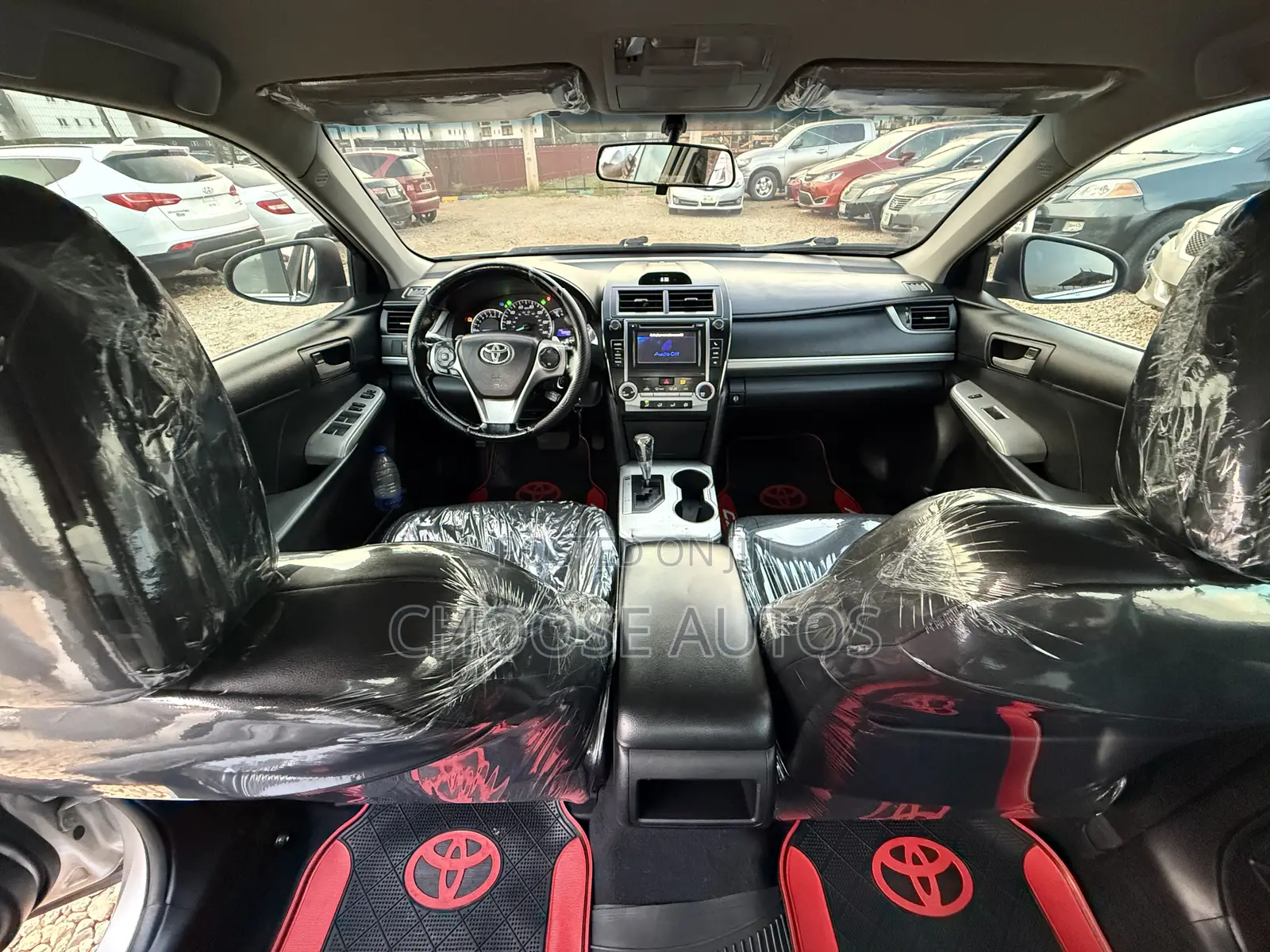 Toyota Camry SE 4dr Sedan (2.5L 4cyl 6A) 2013 Silver