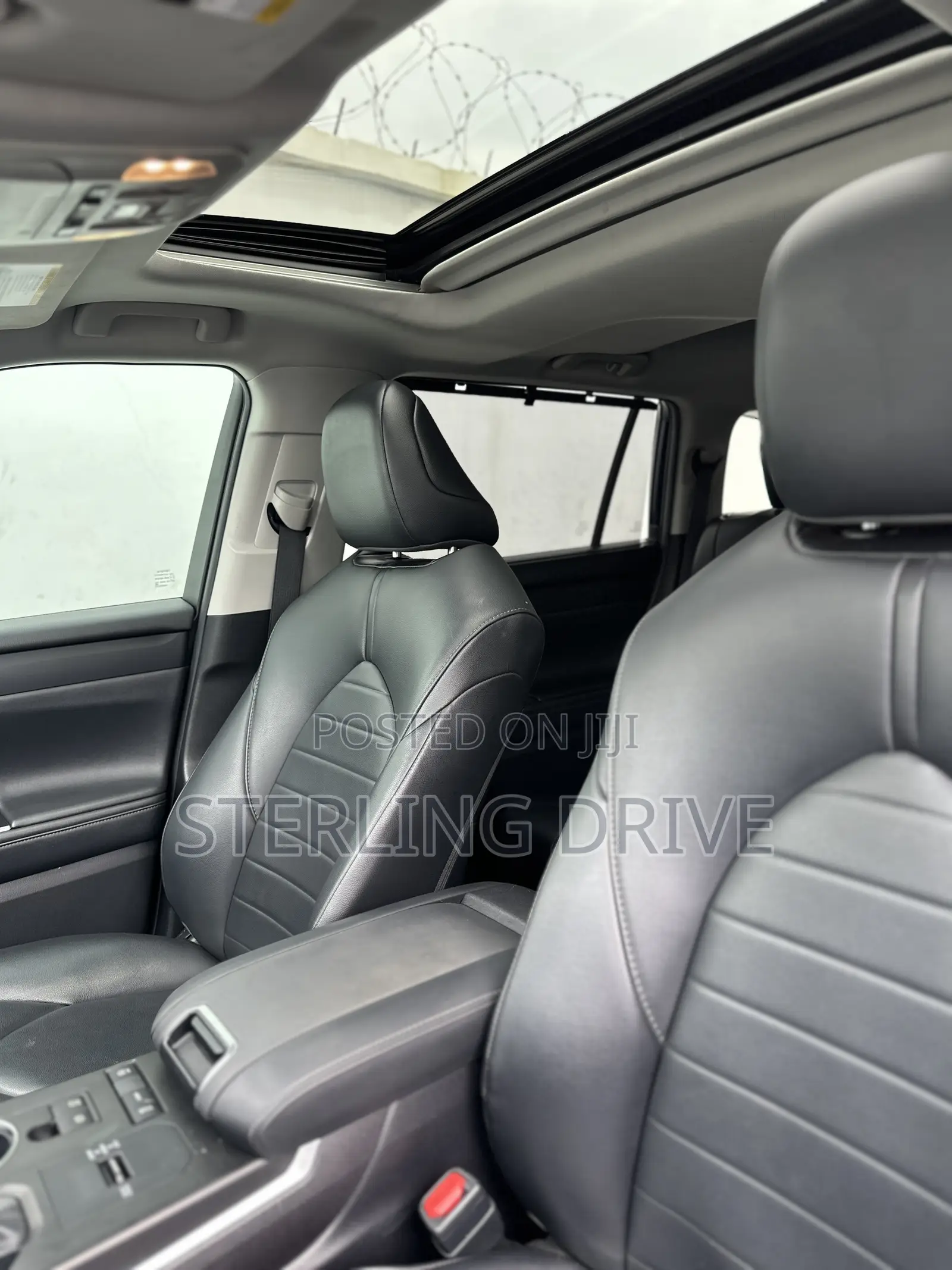 Toyota Highlander XLE 2021 Blue