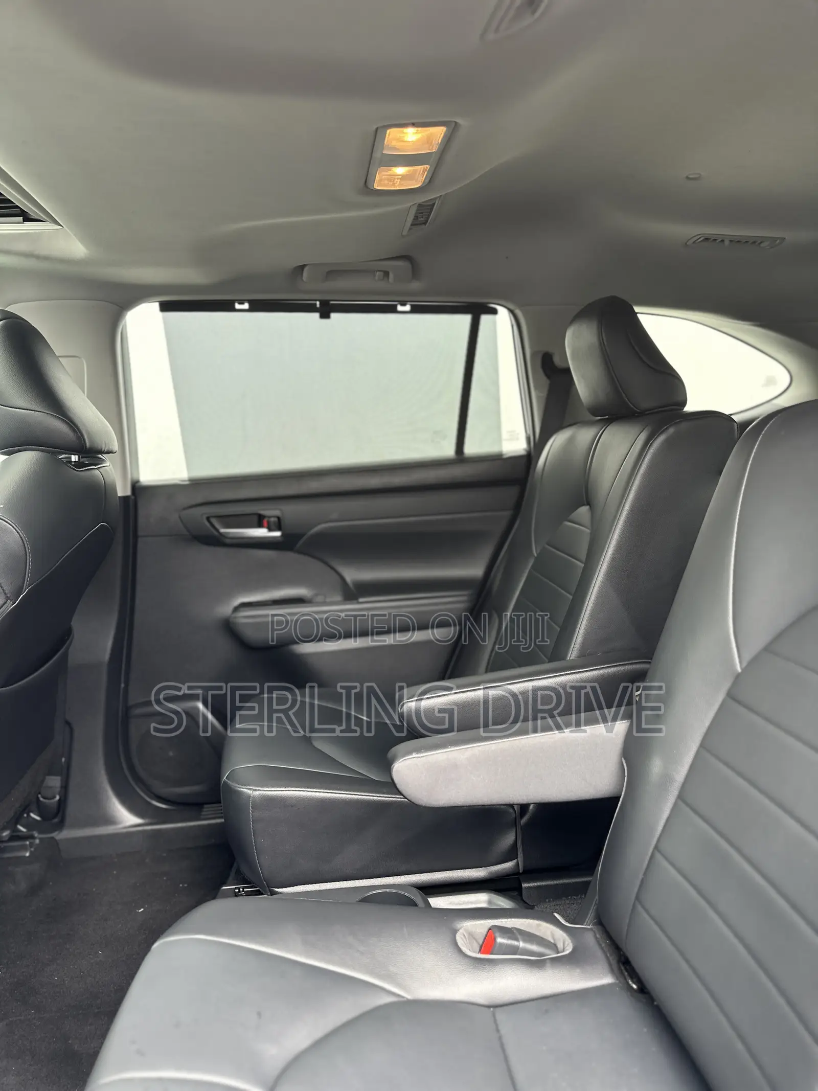 Toyota Highlander XLE 2021 Blue