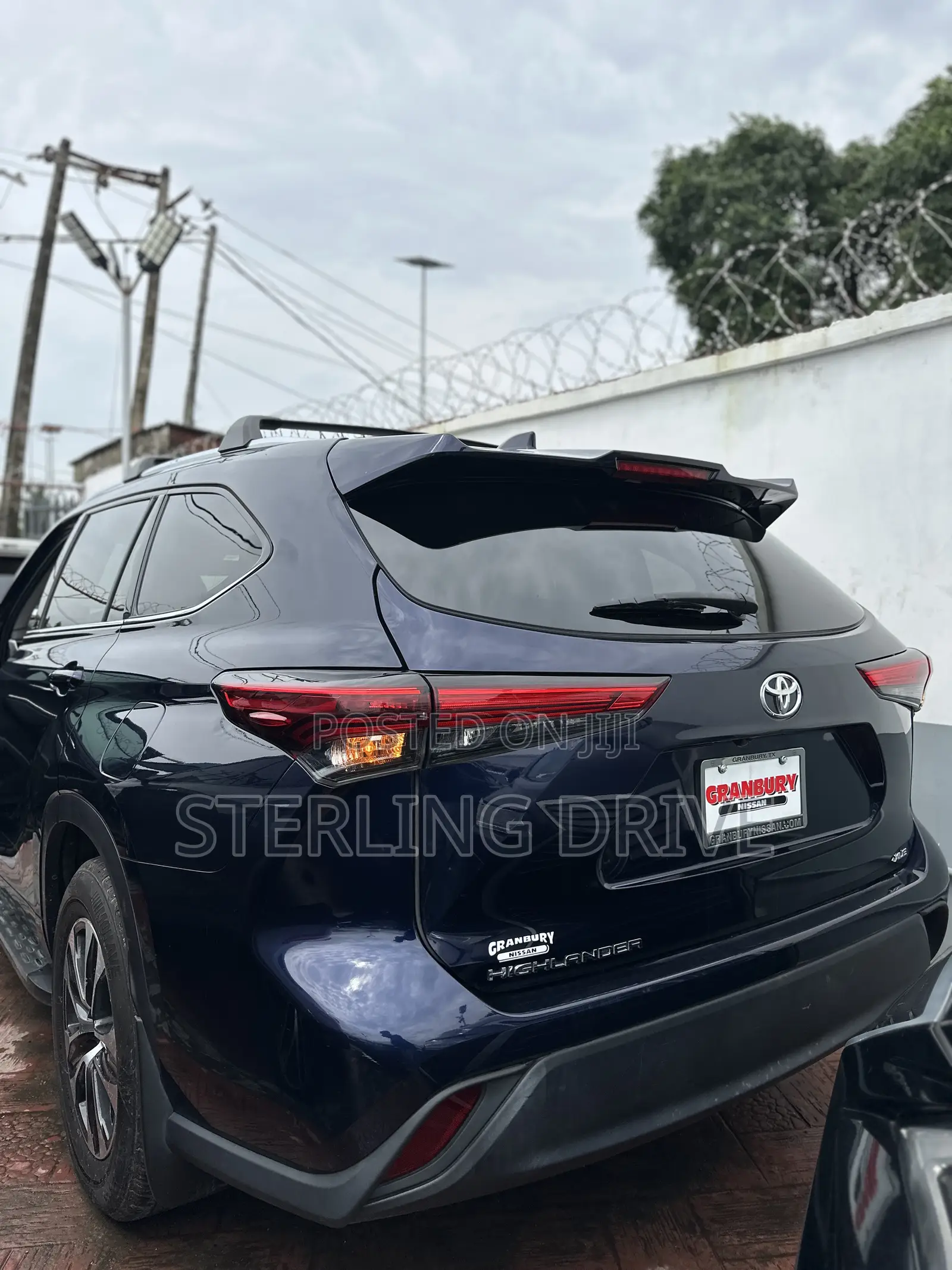 Toyota Highlander XLE 2021 Blue