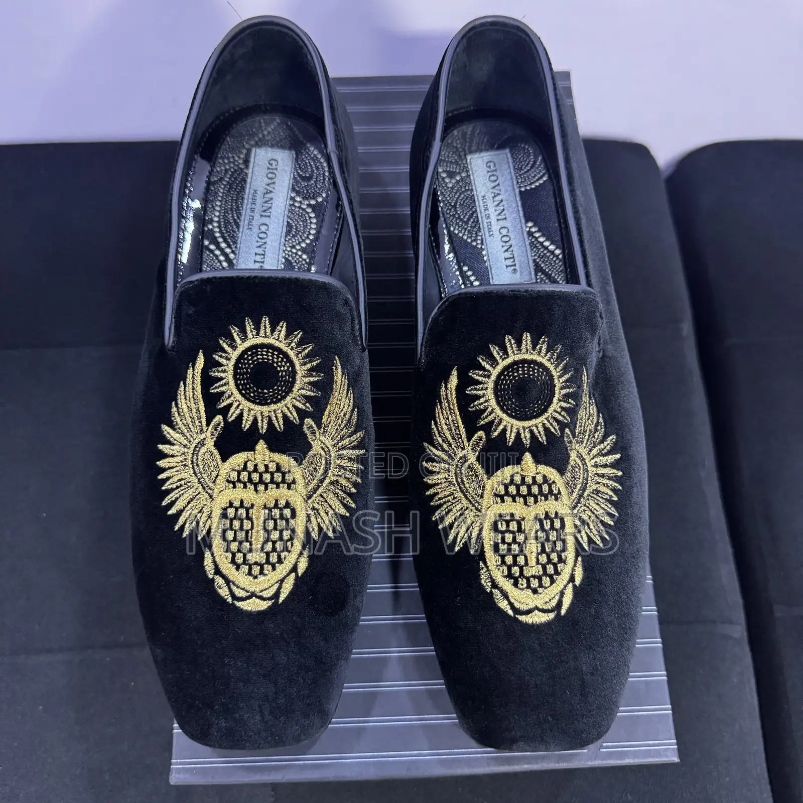 Italian Giovani Conti Black Gold Crested Shoe 40-46