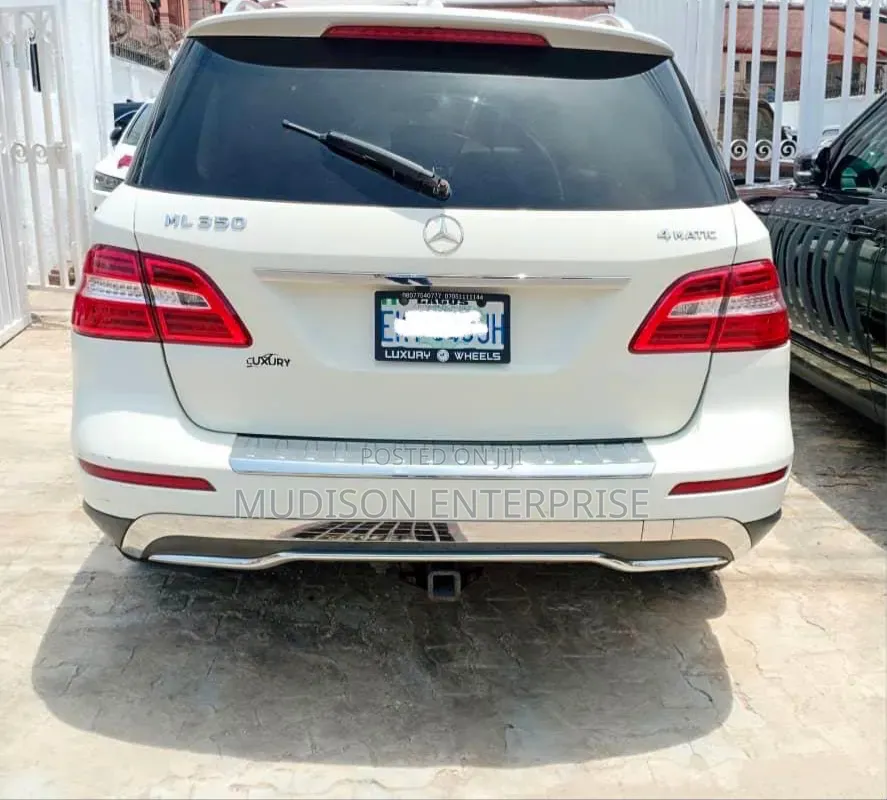 Mercedes-Benz M Class ML350 4dr SUV (3.5L 6cyl 7A) 2014 White