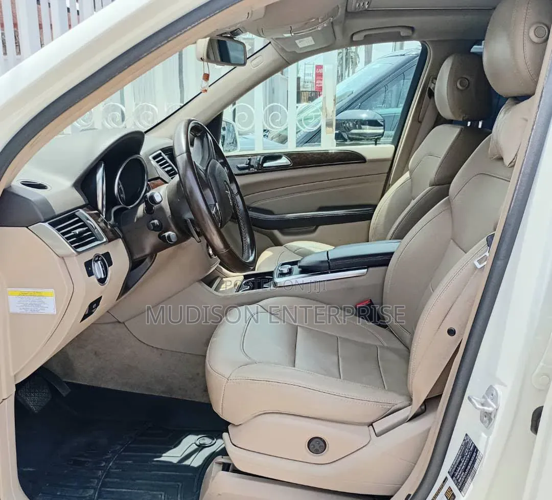 Mercedes-Benz M Class ML350 4dr SUV (3.5L 6cyl 7A) 2014 White