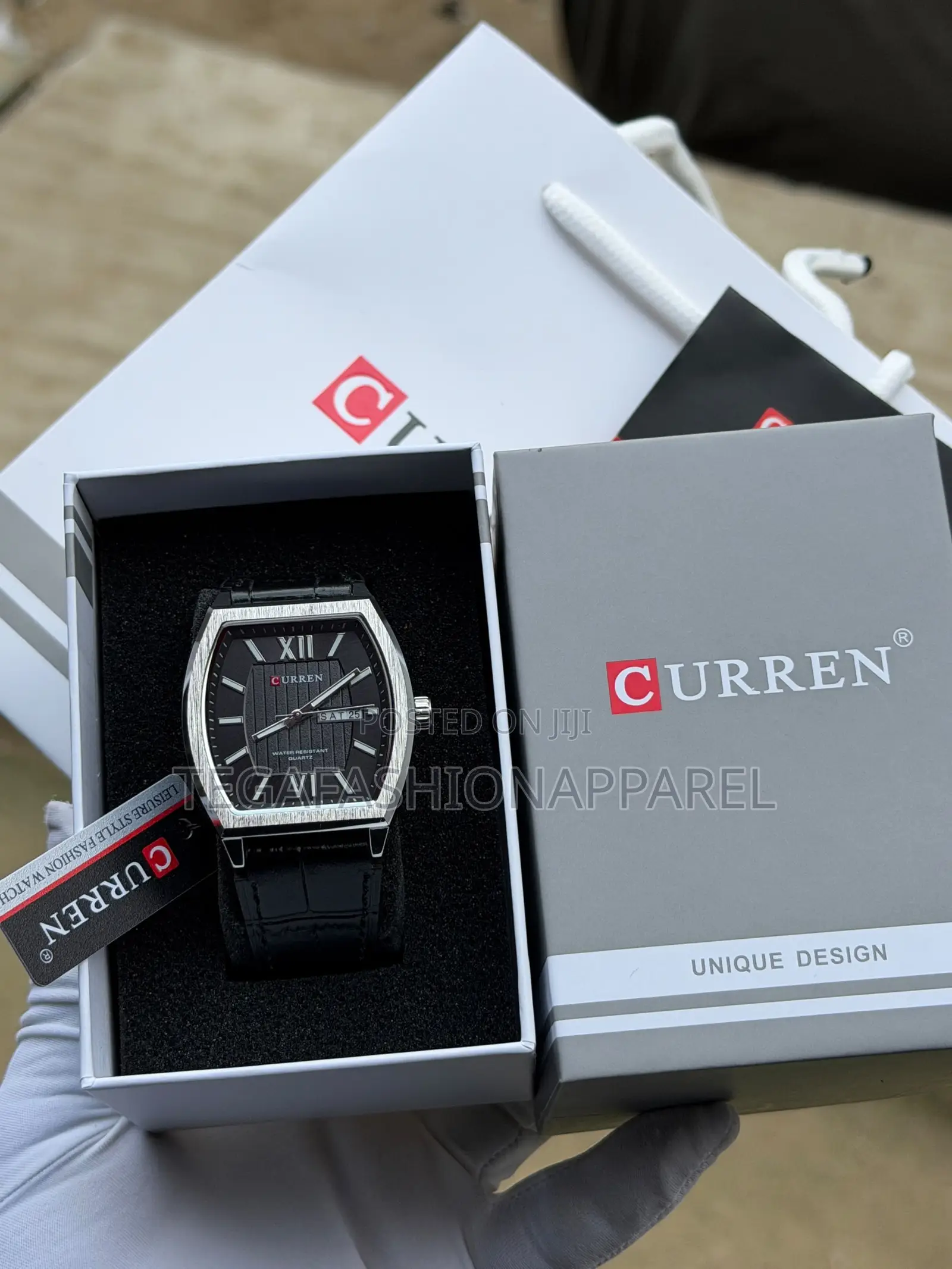 Curren Day / Date Genuine Leather Strap Watch