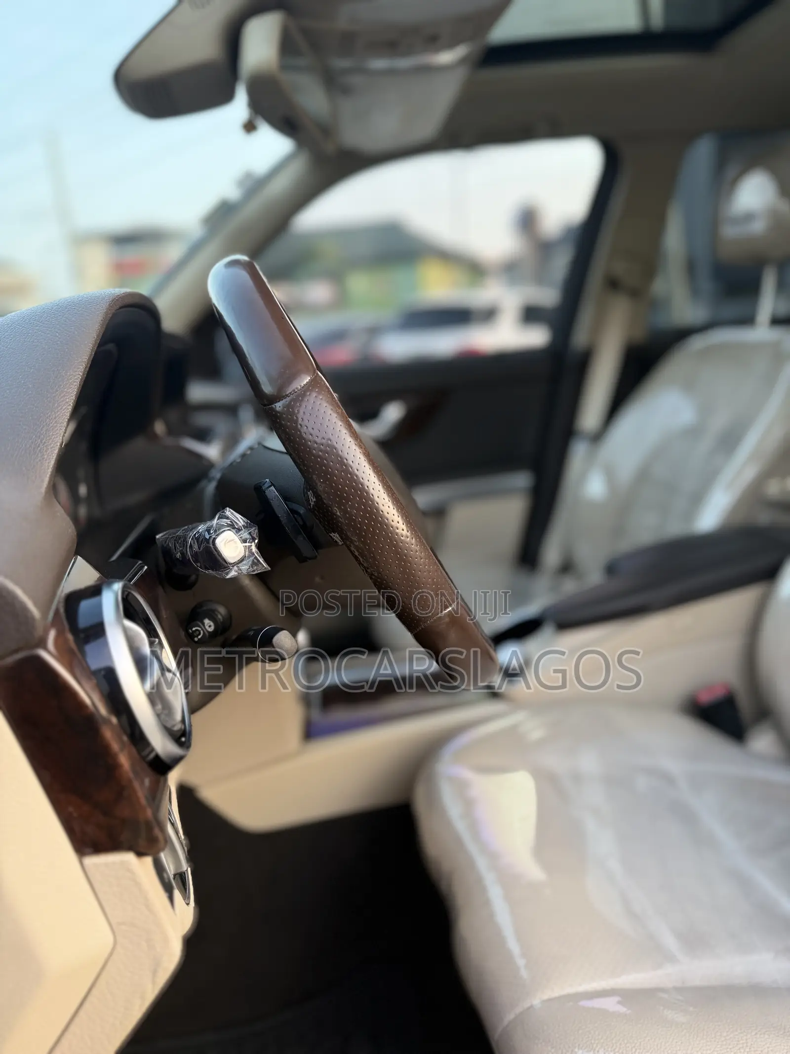 Mercedes-Benz GLK-Class Base GLK 350 4dr AWD 4MATIC (3.5L 6cyl 7A) 2015