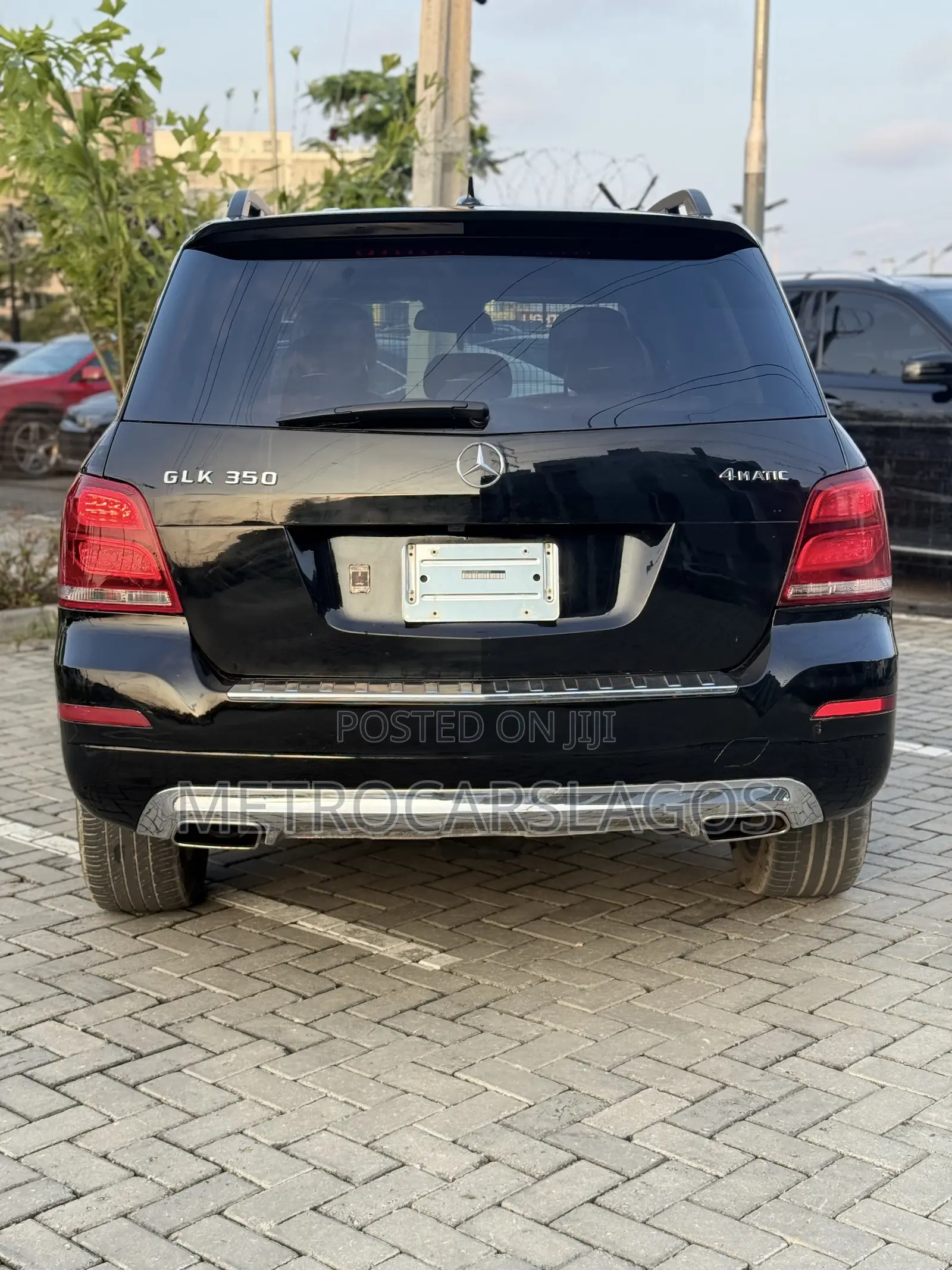 Mercedes-Benz GLK-Class Base GLK 350 4dr AWD 4MATIC (3.5L 6cyl 7A) 2015