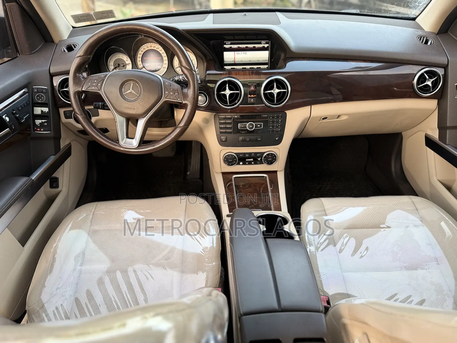 Mercedes-Benz GLK-Class Base GLK 350 4dr AWD 4MATIC (3.5L 6cyl 7A) 2015