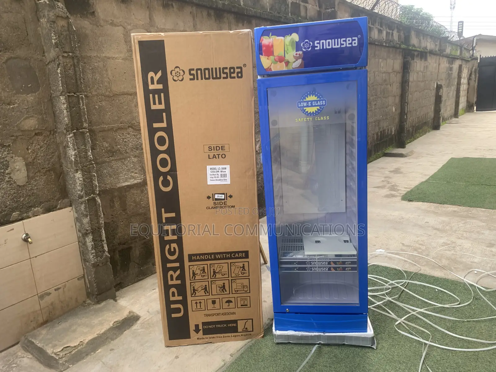 SNOWSEA LC-300W 258L Commercial Display Chiller With Glass Door for Sh
