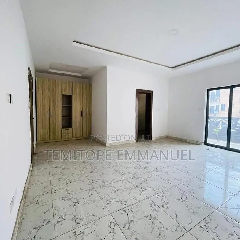 Furnished 20bdrm Apartment in Ikeja GRA for sale