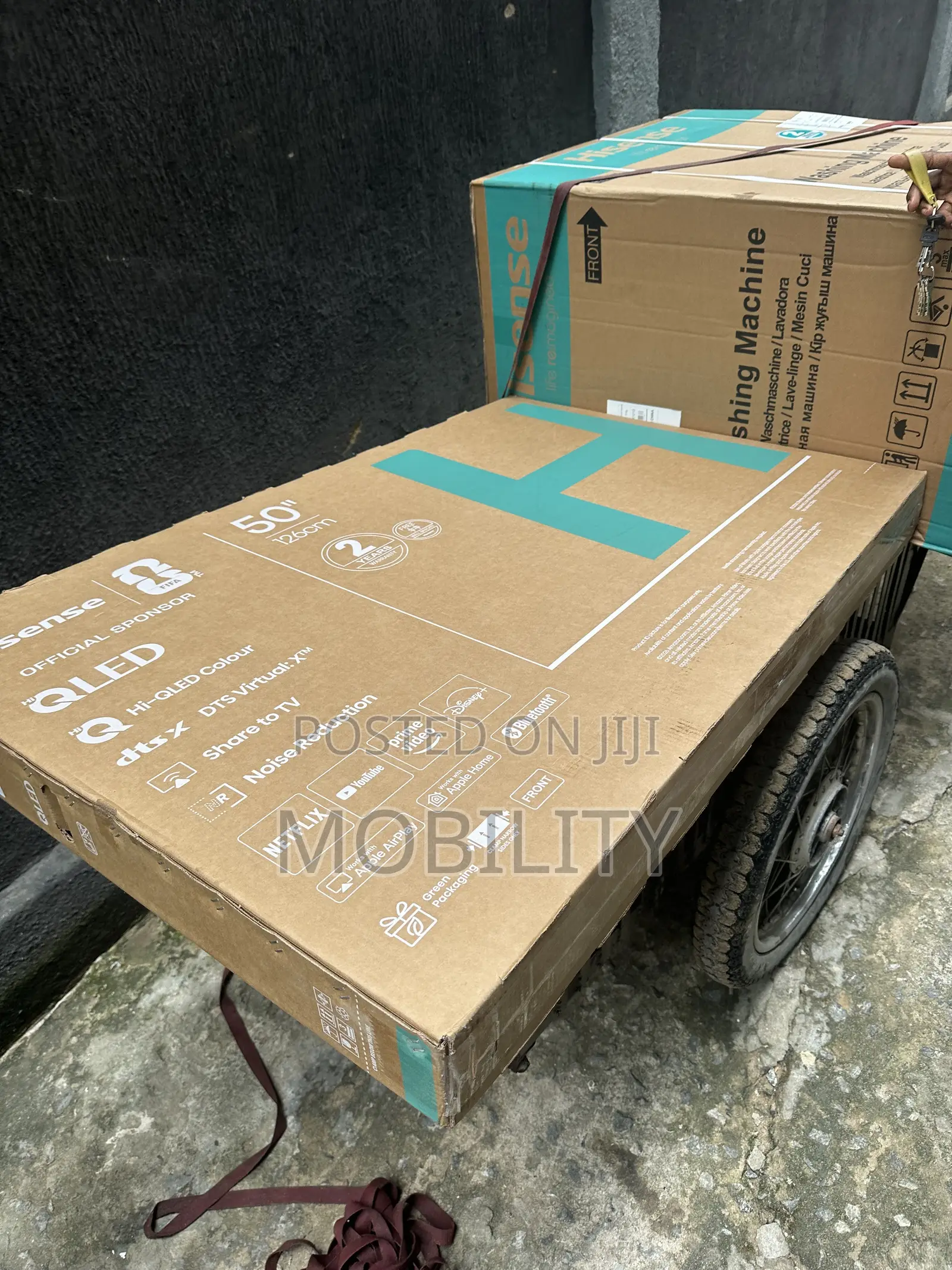 Hisense 50” Smart TV, QLED Free Hanger,2025model, Airplay +Blutoo