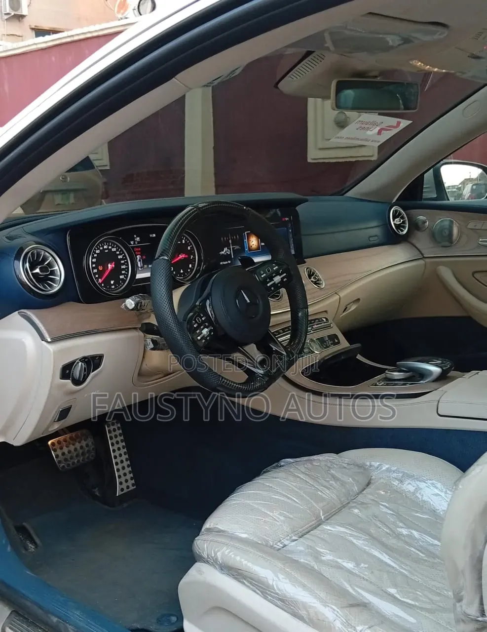 Mercedes-Benz E400 2018 Gold