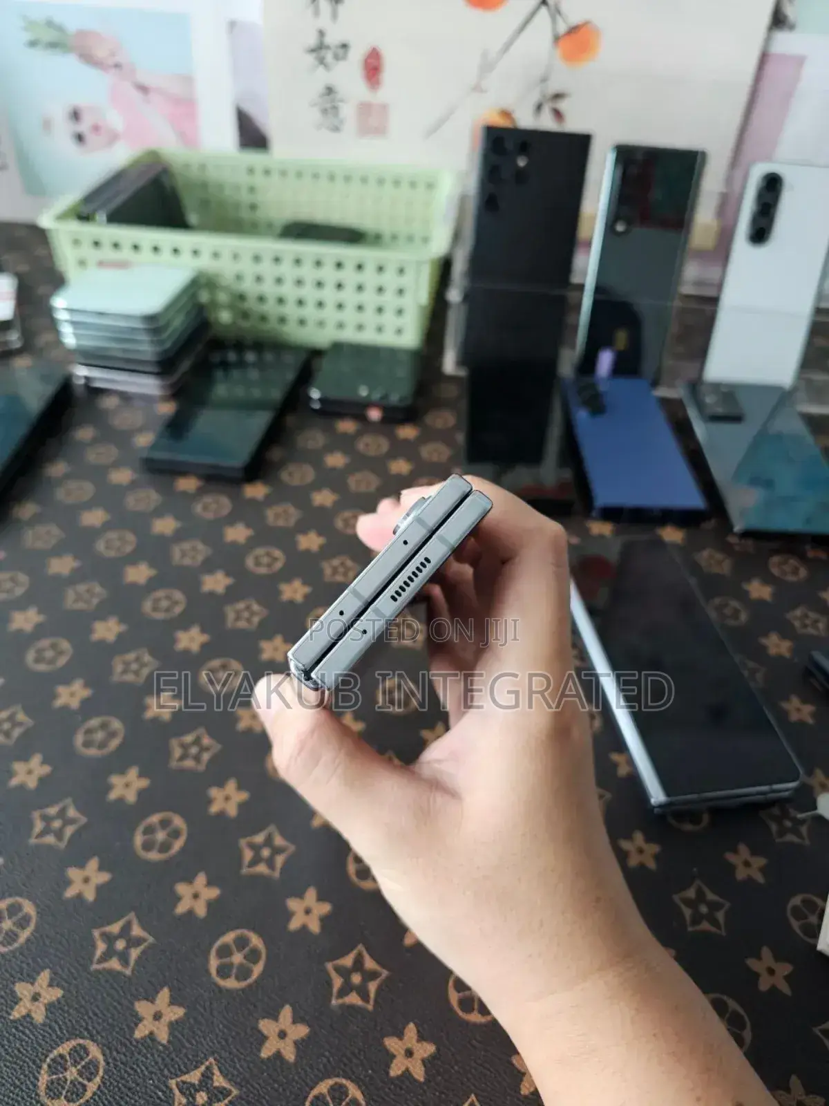 Samsung Galaxy Fold 512 GB Silver
