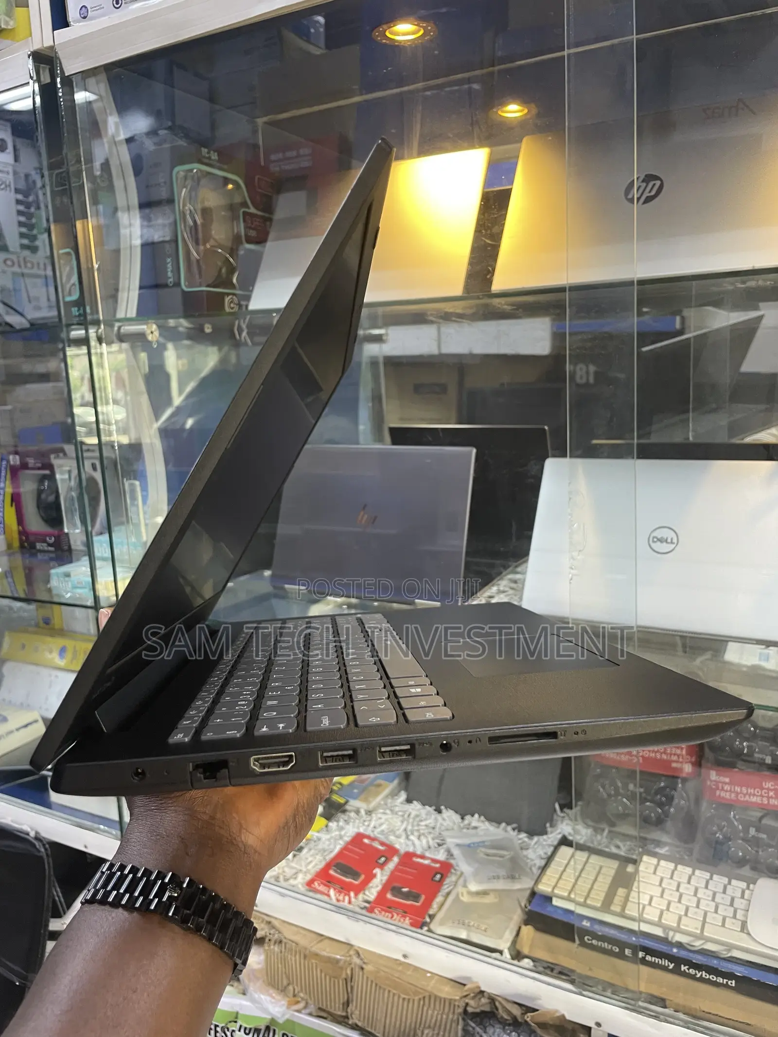 Laptop Lenovo A8 4GB AMD HDD 500GB