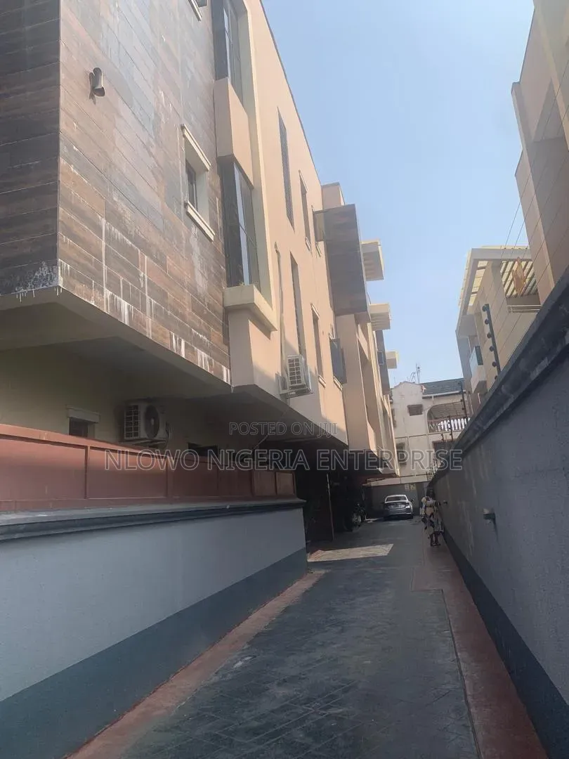 Furnished 4bdrm Townhouse/Terrace in Ogudu Gra for sale
