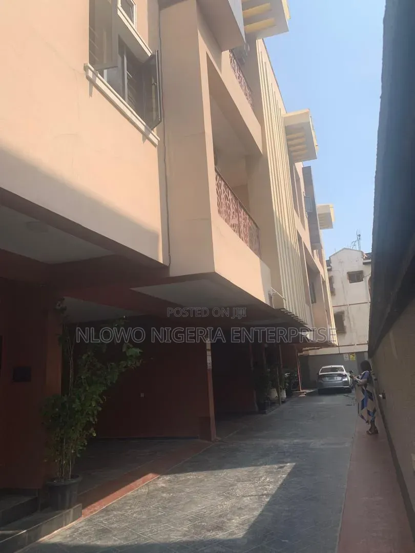 Furnished 4bdrm Townhouse/Terrace in Ogudu Gra for sale
