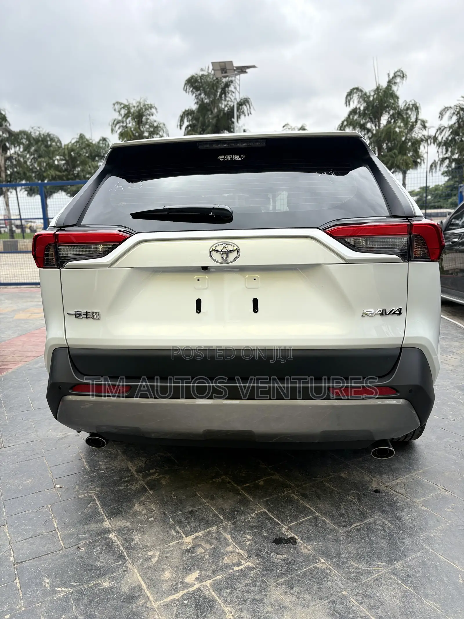 Toyota RAV4 2024 White
