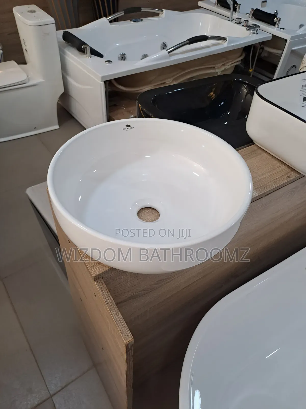 Black and White Basin