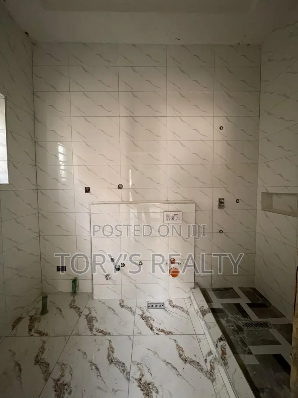 4bdrm Duplex in Ado / Ajah for sale