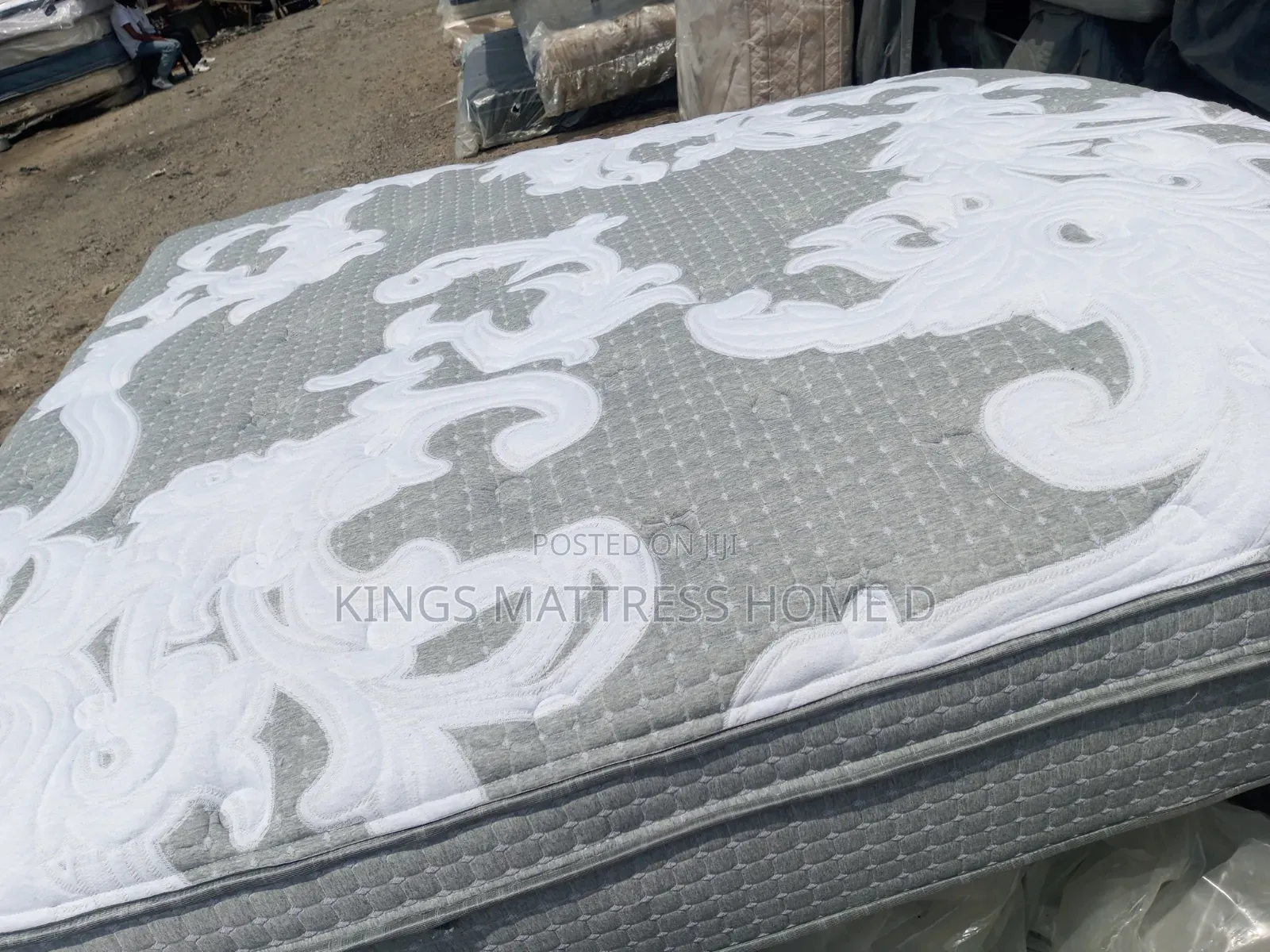 Cool Comfort Hybrid Mattress for Home