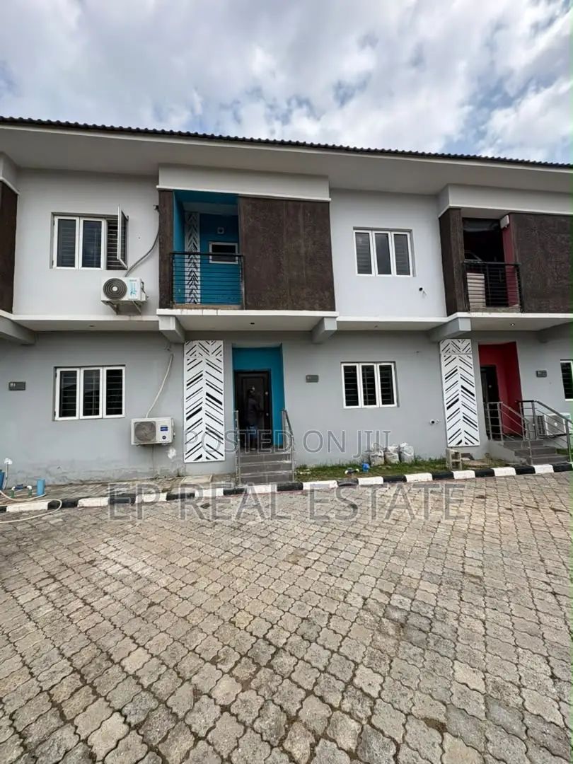 3bdrm Duplex in Karmo for rent